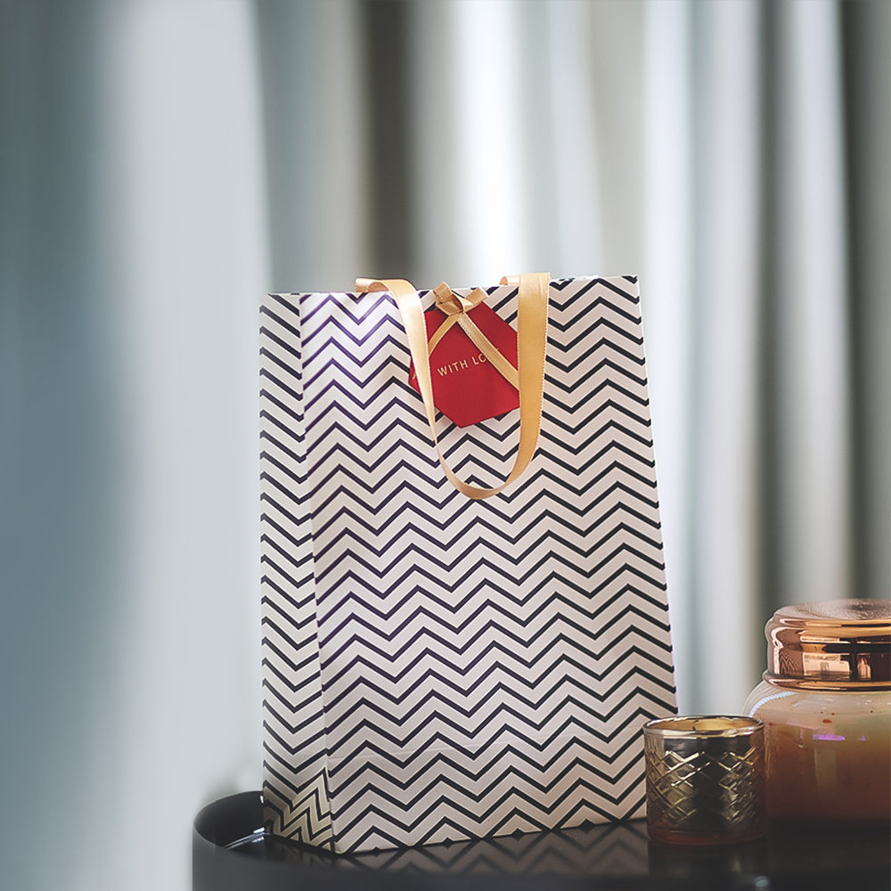 BLACK CHEVRON GIFT BAGS WITH TAGS
