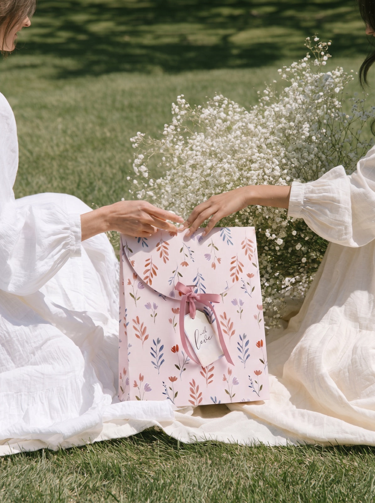 Envelope gift bags